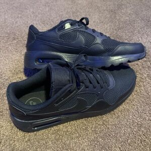 Black Nike Air Max trainers. Size 12